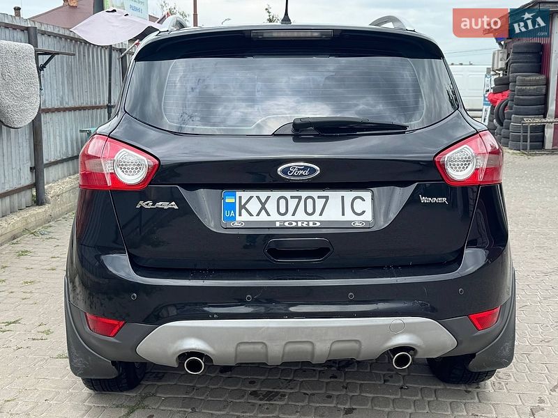Внедорожник / Кроссовер Ford Kuga 2012 в Винниках
