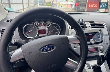 Внедорожник / Кроссовер Ford Kuga 2012 в Винниках