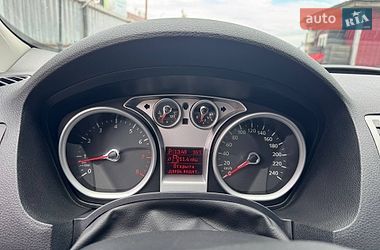 Внедорожник / Кроссовер Ford Kuga 2012 в Винниках