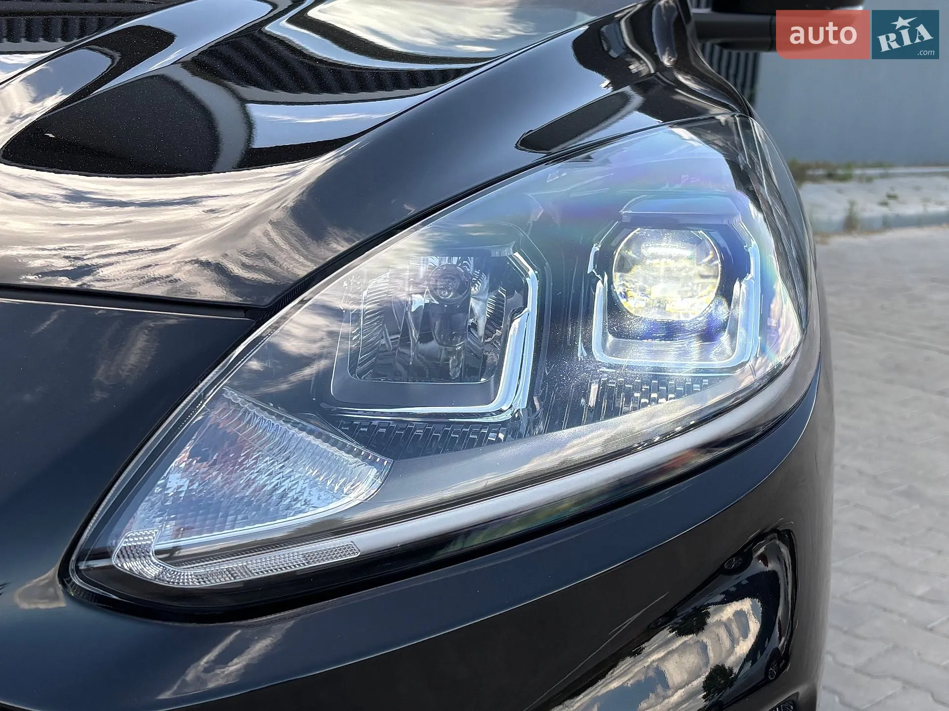 2022 Ford Kuga - мініатюра 8