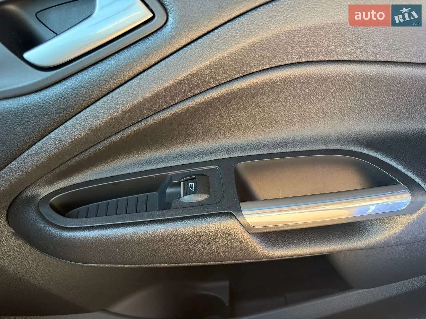 2019 Ford Kuga - мініатюра 107