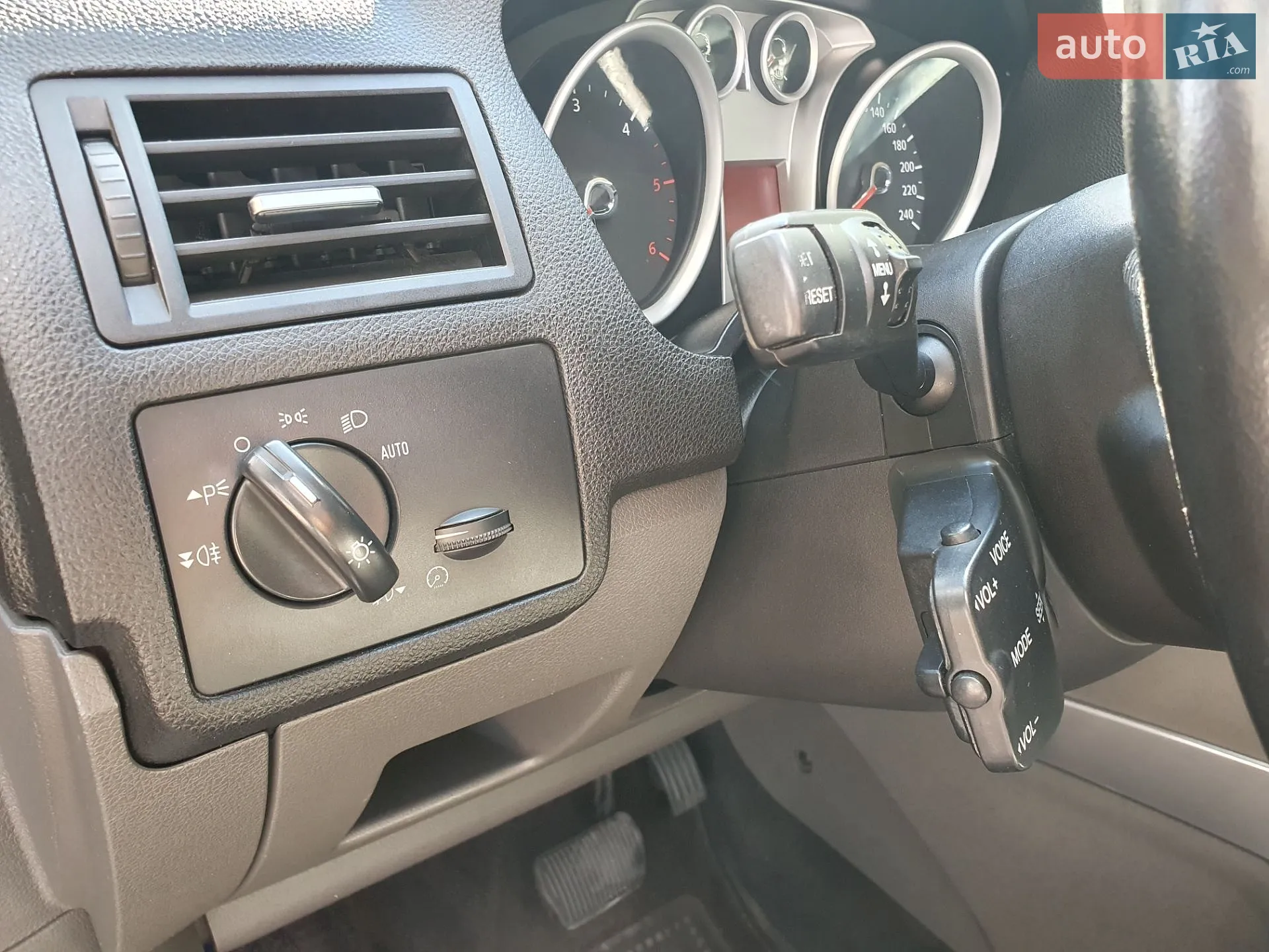 2011 Ford Kuga - мініатюра 27
