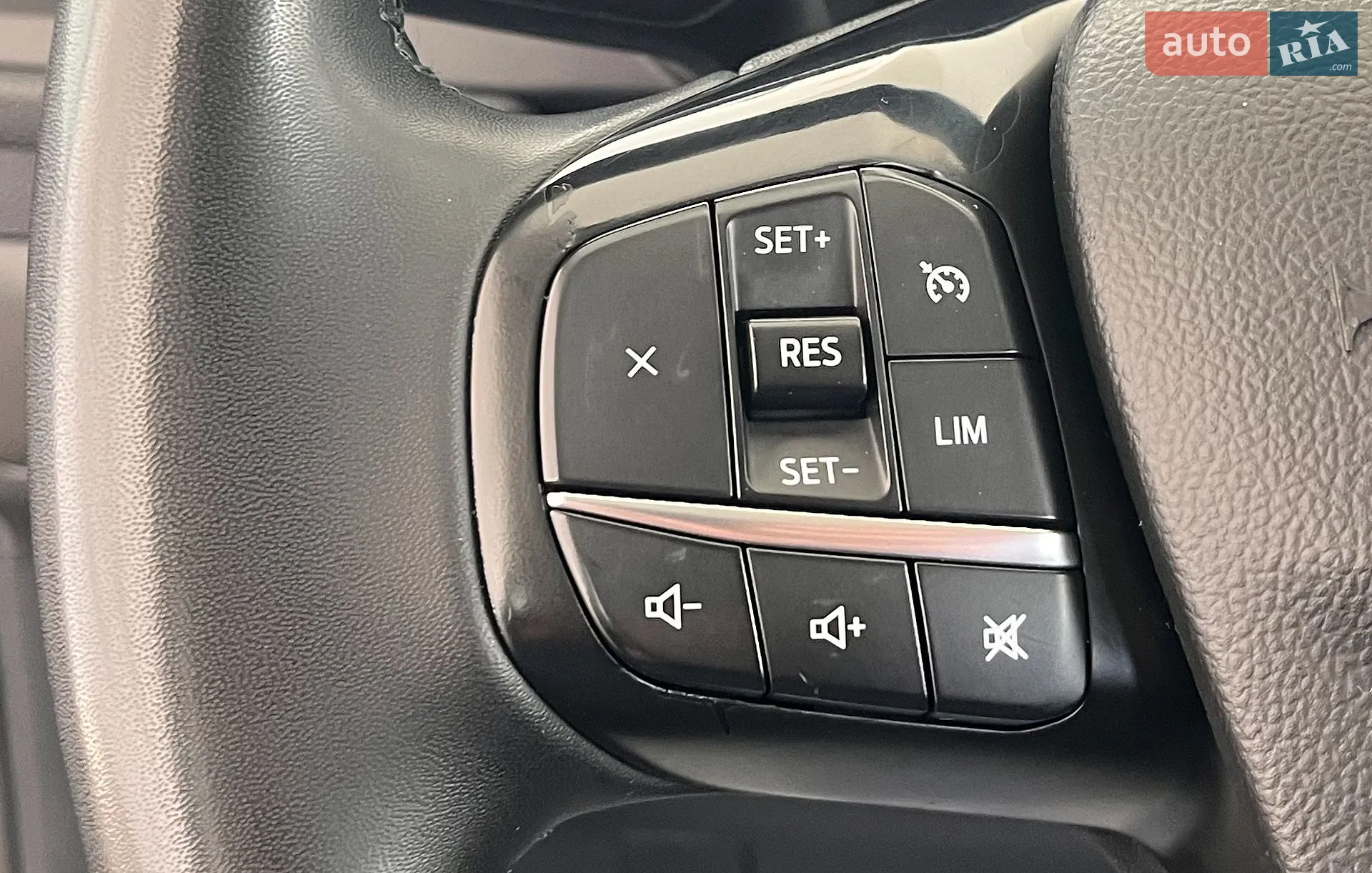 2021 Ford Kuga - мініатюра 16