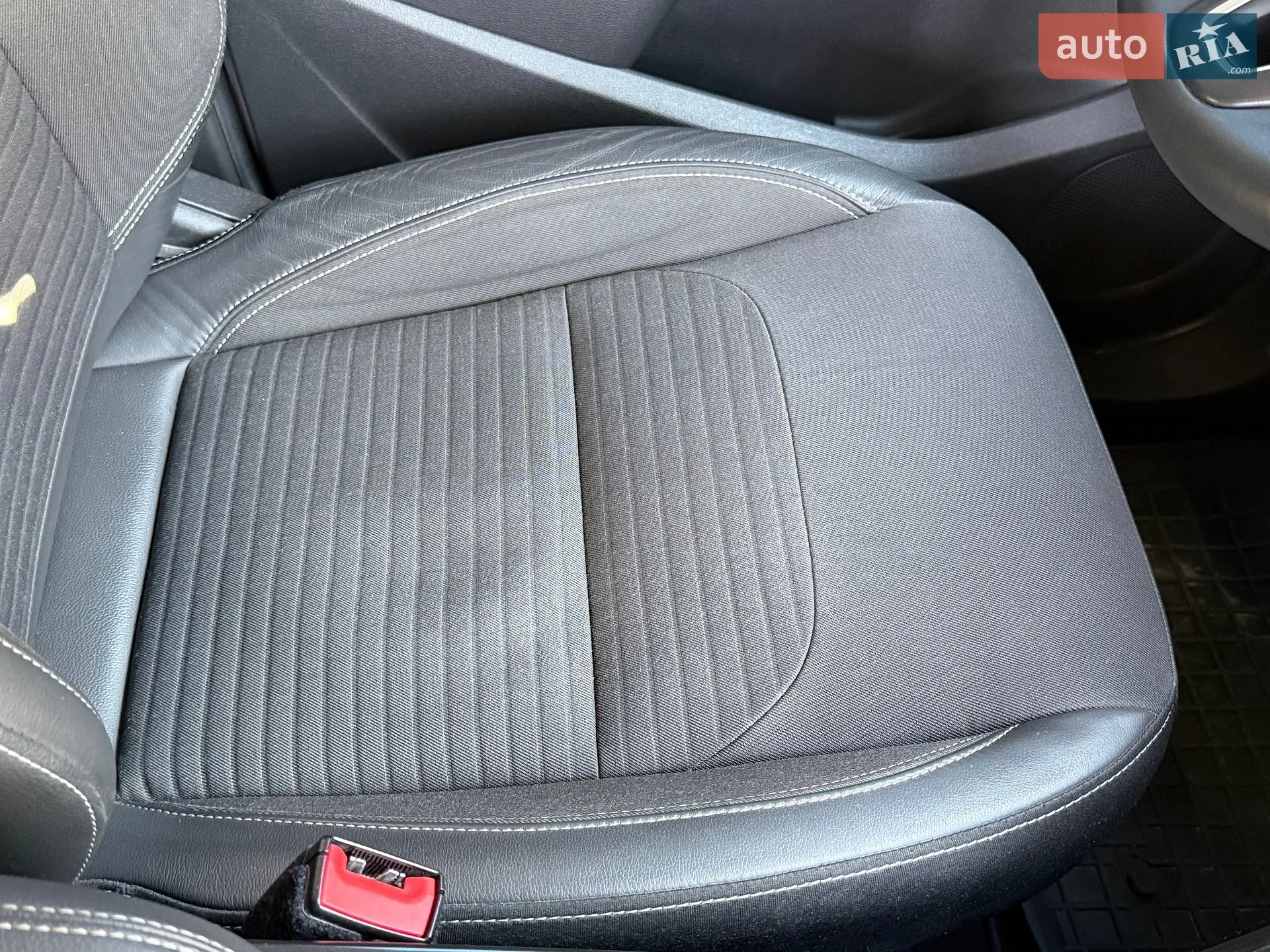 2019 Ford Kuga - мініатюра 32