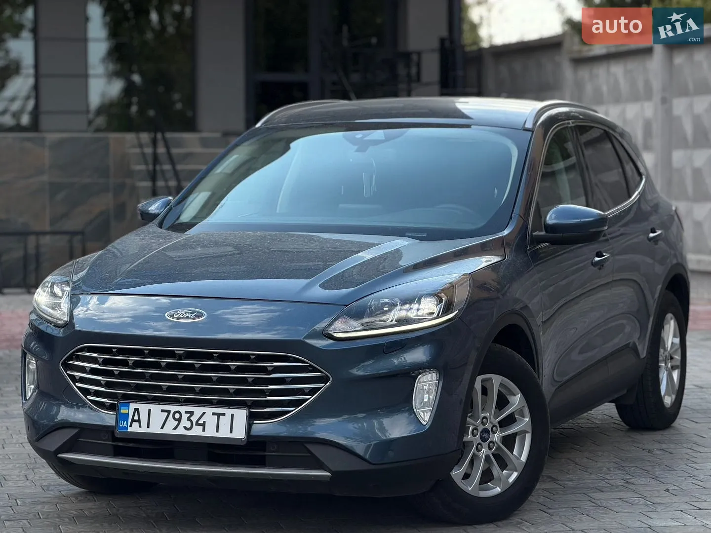 2020 Ford Kuga - фото 1