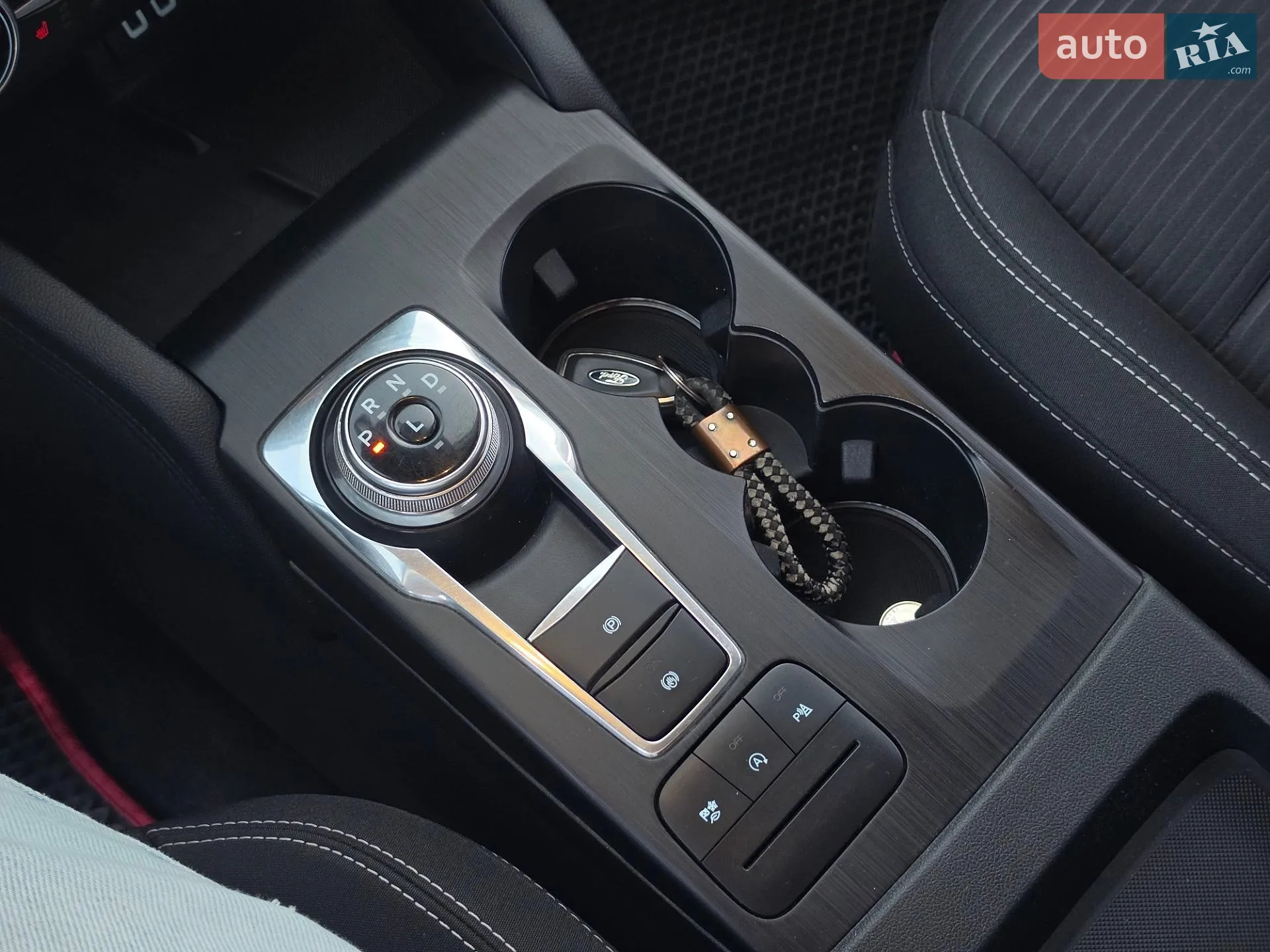 2021 Ford Kuga - мініатюра 38