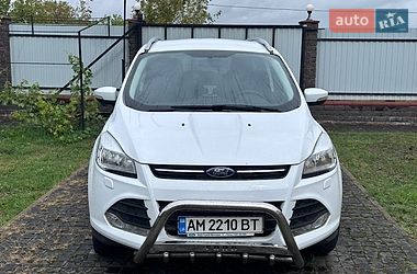 Внедорожник / Кроссовер Ford Kuga 2015 в Овруче