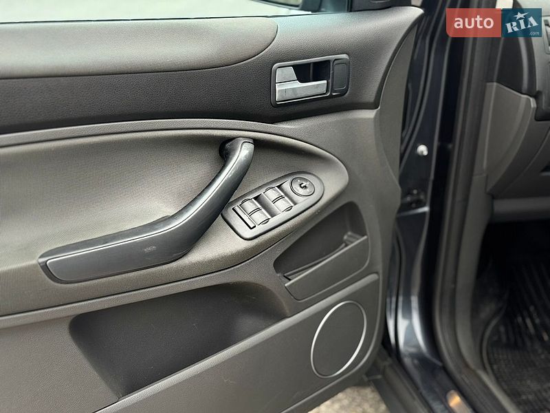 Внедорожник / Кроссовер Ford Kuga 2010 в Львове