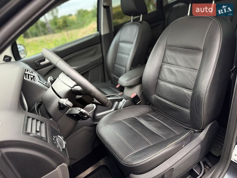 Внедорожник / Кроссовер Ford Kuga 2010 в Львове