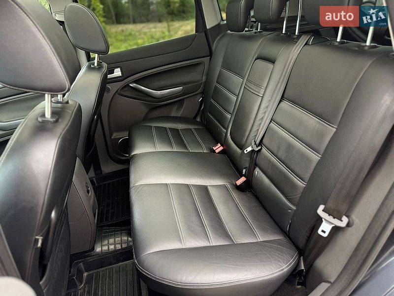 Внедорожник / Кроссовер Ford Kuga 2010 в Львове