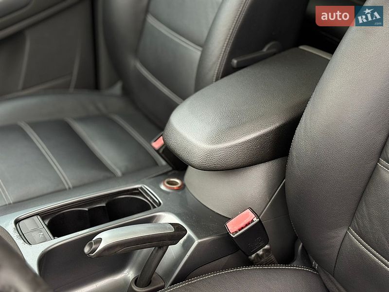 Позашляховик / Кросовер Ford Kuga 2010 в Львові