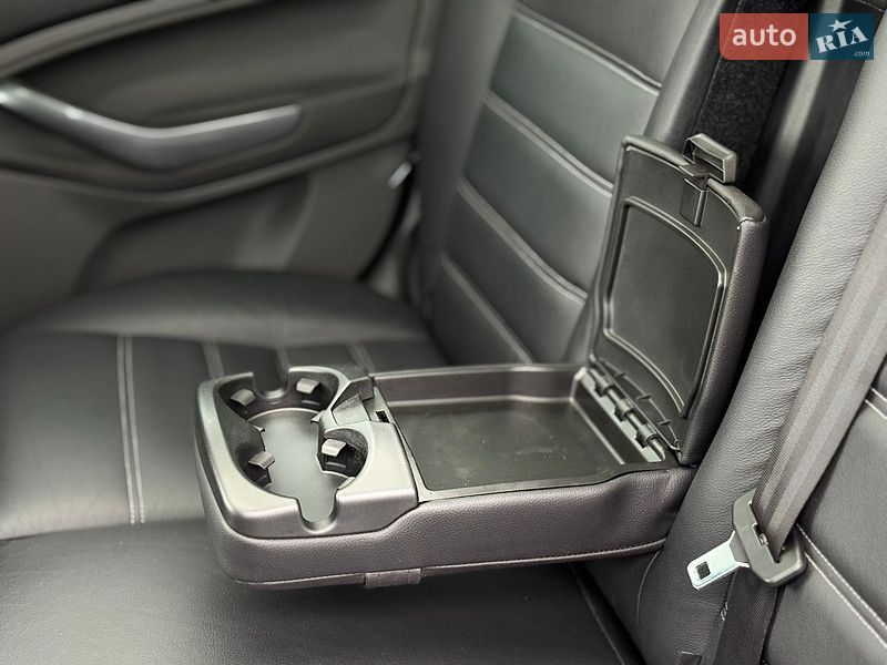 Внедорожник / Кроссовер Ford Kuga 2010 в Львове
