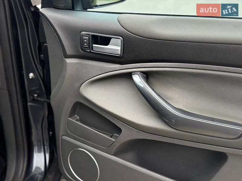 Внедорожник / Кроссовер Ford Kuga 2010 в Львове