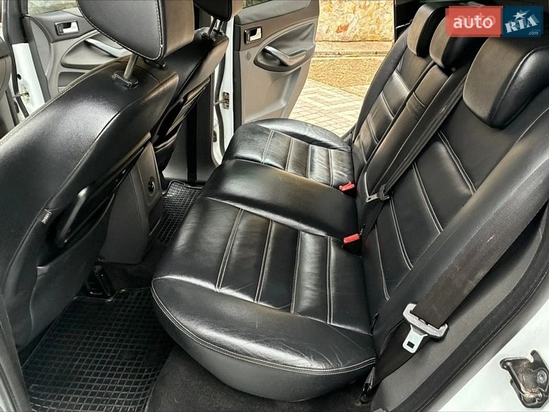 Позашляховик / Кросовер Ford Kuga 2010 в Хусті