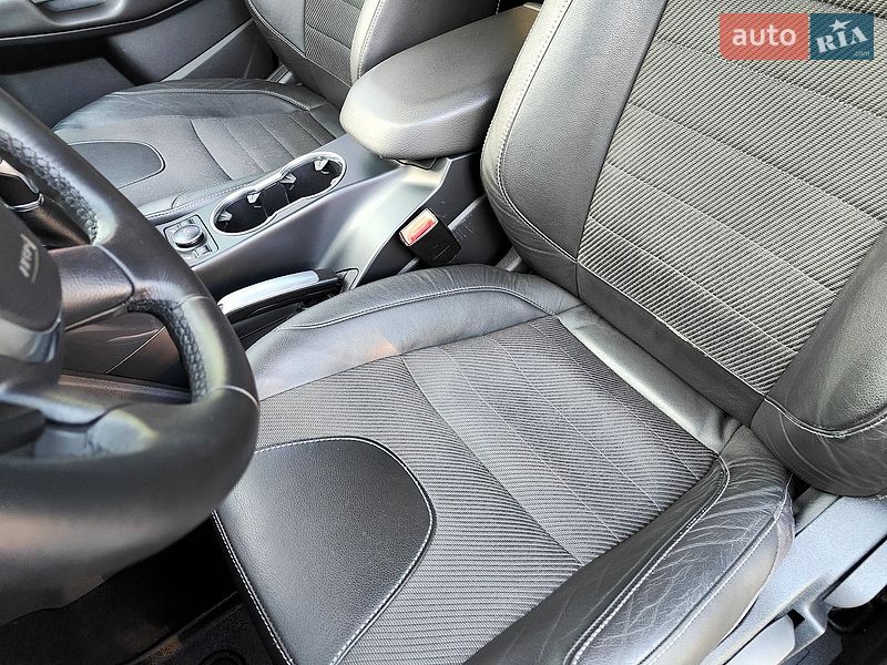 Внедорожник / Кроссовер Ford Kuga 2013 в Киеве
