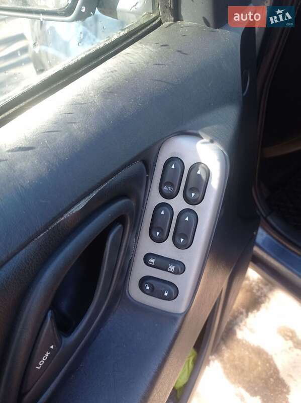 Внедорожник / Кроссовер Ford Maverick 2005 в Костополе