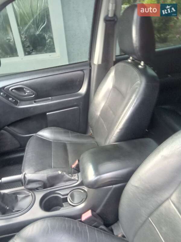 Внедорожник / Кроссовер Ford Maverick 2006 в Благовещенском