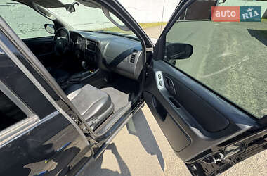 Внедорожник / Кроссовер Ford Maverick 2005 в 