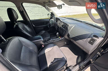 Внедорожник / Кроссовер Ford Maverick 2005 в 