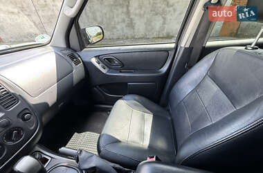 Внедорожник / Кроссовер Ford Maverick 2005 в 