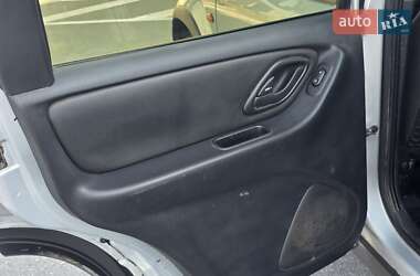 Внедорожник / Кроссовер Ford Maverick 2003 в 