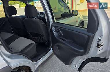 Внедорожник / Кроссовер Ford Maverick 2003 в 
