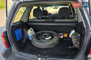 Внедорожник / Кроссовер Ford Maverick 2003 в 