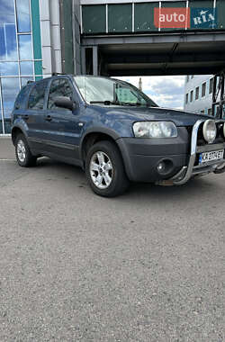 Внедорожник / Кроссовер Ford Maverick 2004 в Днепре