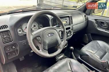 Внедорожник / Кроссовер Ford Maverick 2003 в 