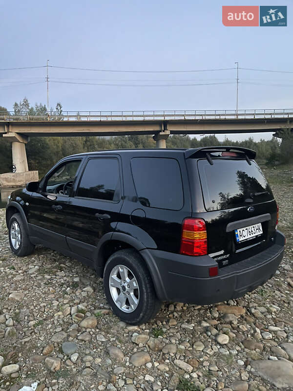 Внедорожник / Кроссовер Ford Maverick 2005 в Долине