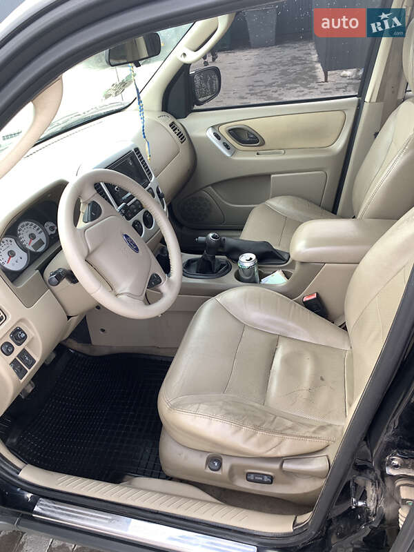 Позашляховик / Кросовер Ford Maverick 2005 в Львові