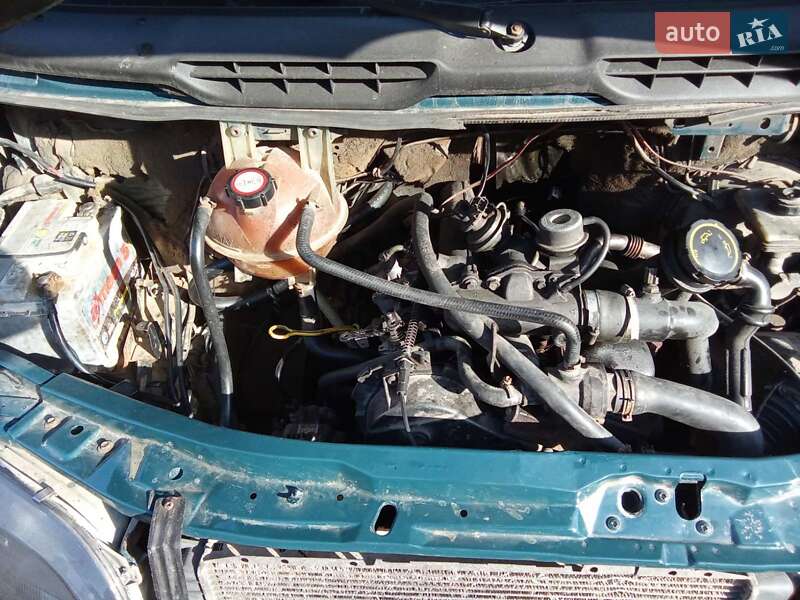 Минивэн Ford Model T 1998 в Умани