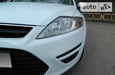 Седан Ford Mondeo 2011 в Виннице