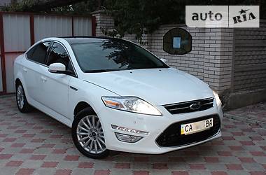 Седан Ford Mondeo 2012 в Виннице