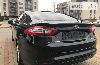 Лифтбек Ford Mondeo 2015 в Киеве