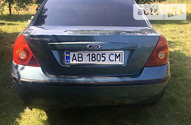 Седан Ford Mondeo 2002 в Тростянце