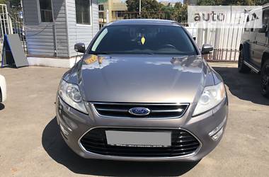 Седан Ford Mondeo 2011 в 