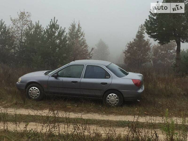 Седан Ford Mondeo 1998 в Киеве