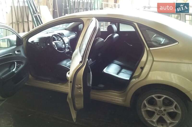 Седан Ford Mondeo 2007 в Запорожье