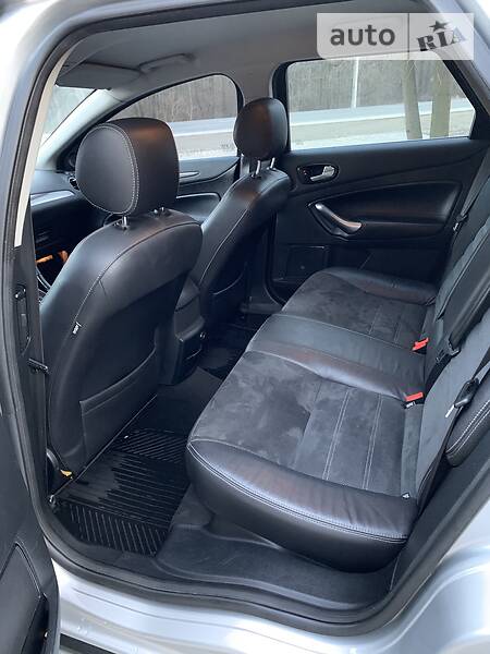 Універсал Ford Mondeo 2010 в Коломиї