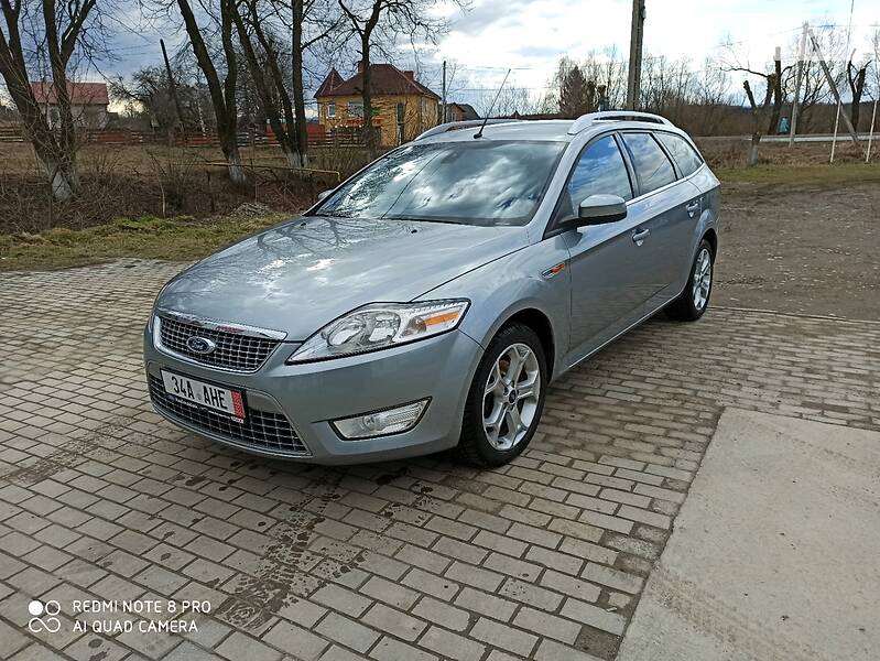 Седан Ford Mondeo 2010 в Дрогобичі