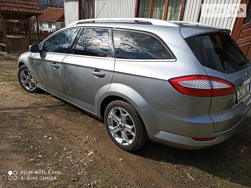 Седан Ford Mondeo 2010 в Дрогобичі
