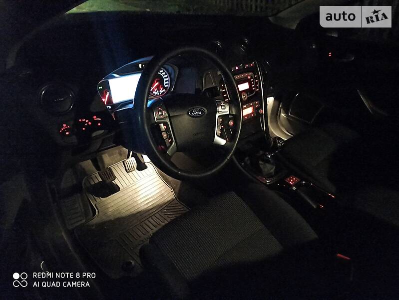 Седан Ford Mondeo 2010 в Дрогобичі