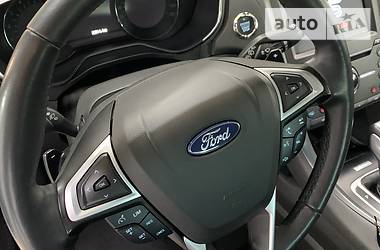 Ліфтбек Ford Mondeo 2015 в 