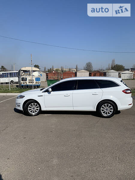 Універсал Ford Mondeo 2014 в Миколаєві