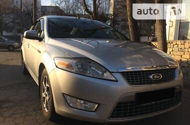 Седан Ford Mondeo 2010 в 