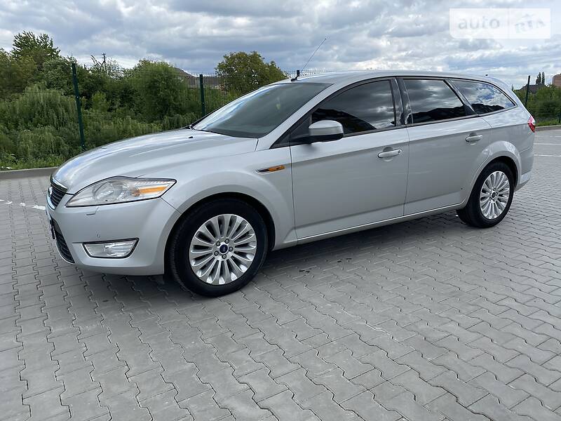 Універсал Ford Mondeo 2010 в Луцьку