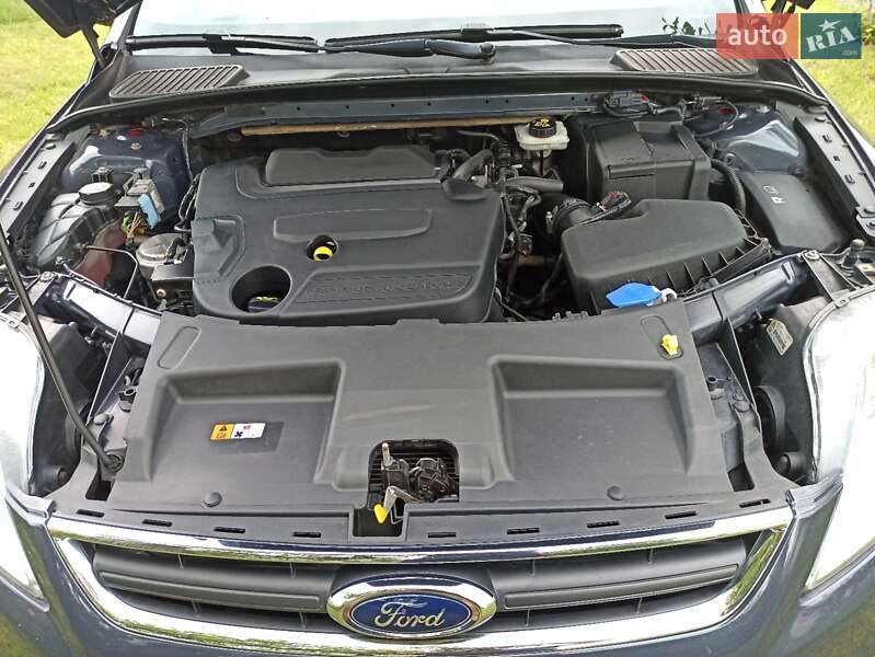 Ліфтбек Ford Mondeo 2012 в Києві
