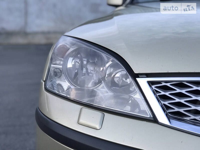 Седан Ford Mondeo 2006 в Києві