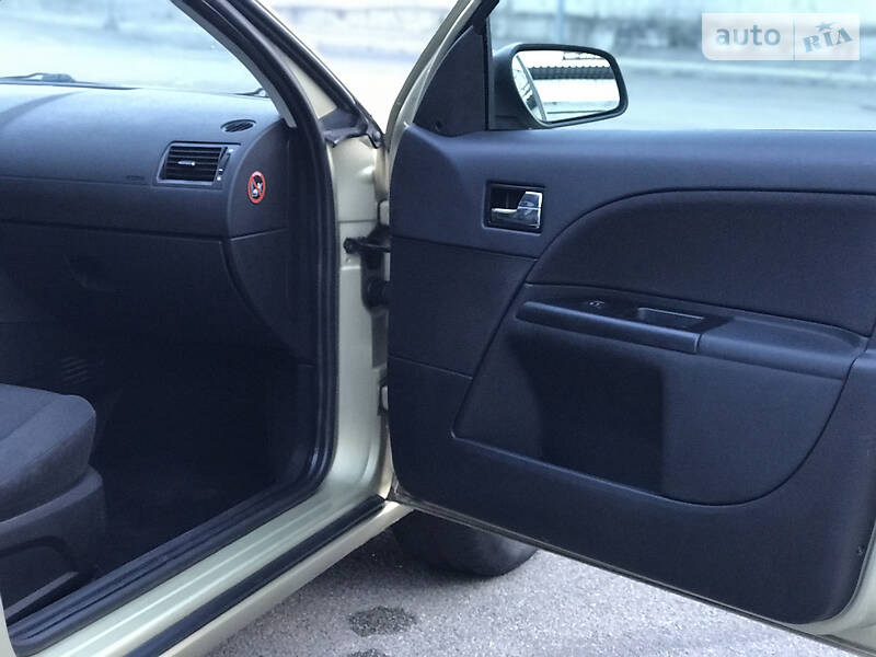 Седан Ford Mondeo 2006 в Києві